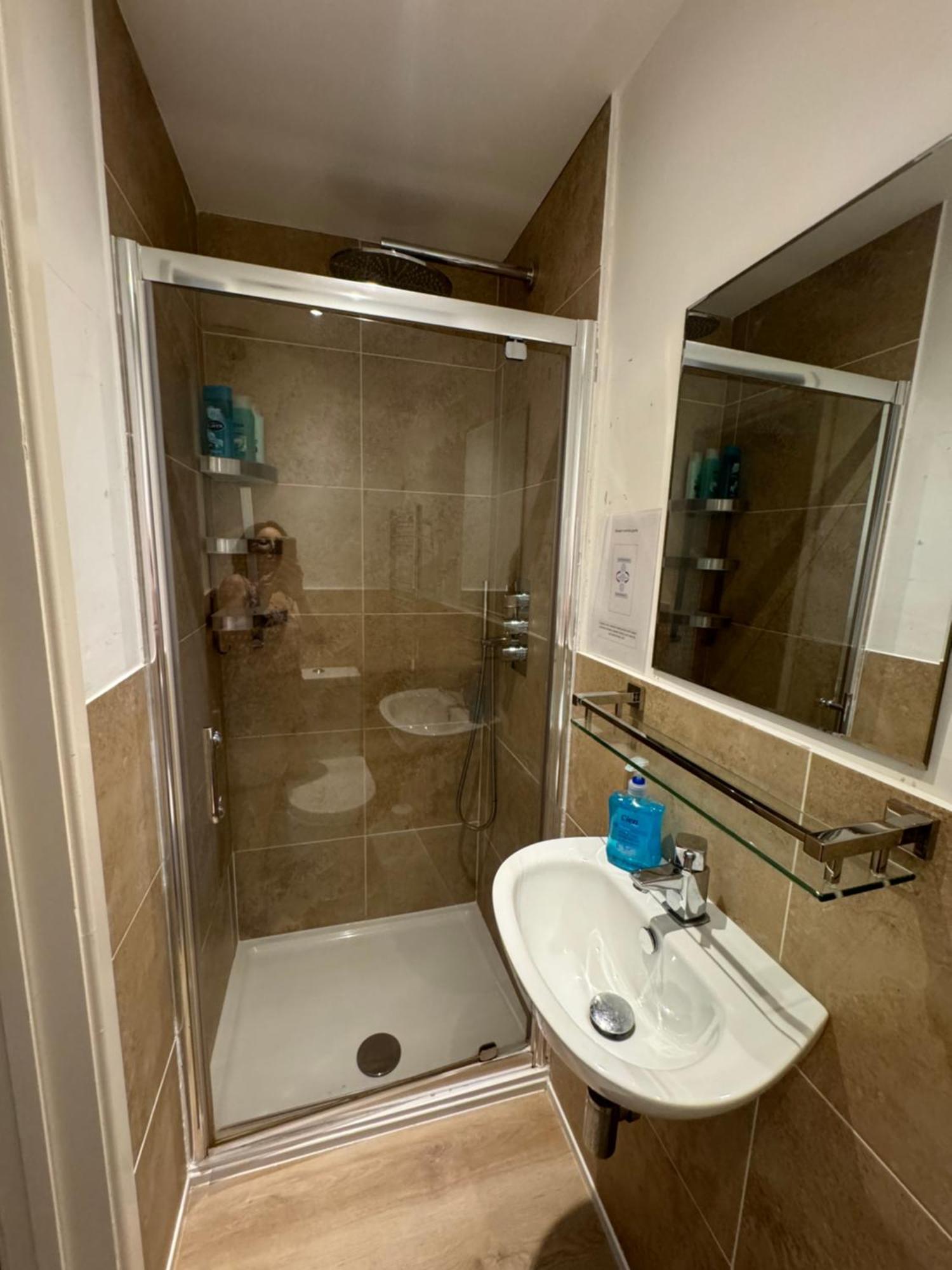 Studio-1-Staines/Heathrow/London-Own Entrance ภายนอก รูปภาพ